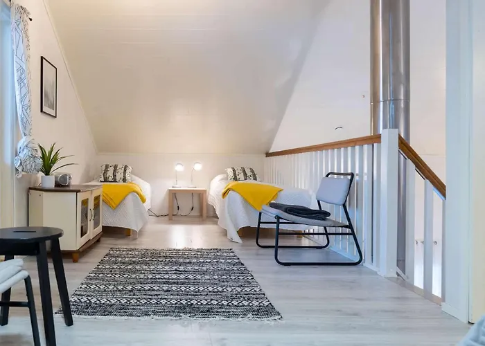 Kaepylinna A&b - 18 Hloe, Both Sides, Himos Laensihuippu * Jämsä