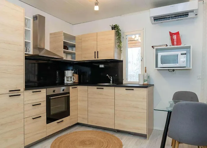 Kaepylinna A&b - 18 Hloe, Both Sides, Himos Laensihuippu * Jämsä